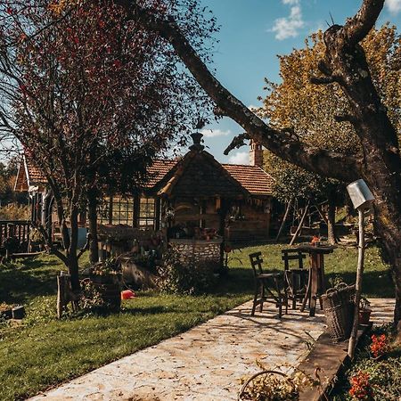 Gresna Pilnica Hotel Klenovnik Exterior foto